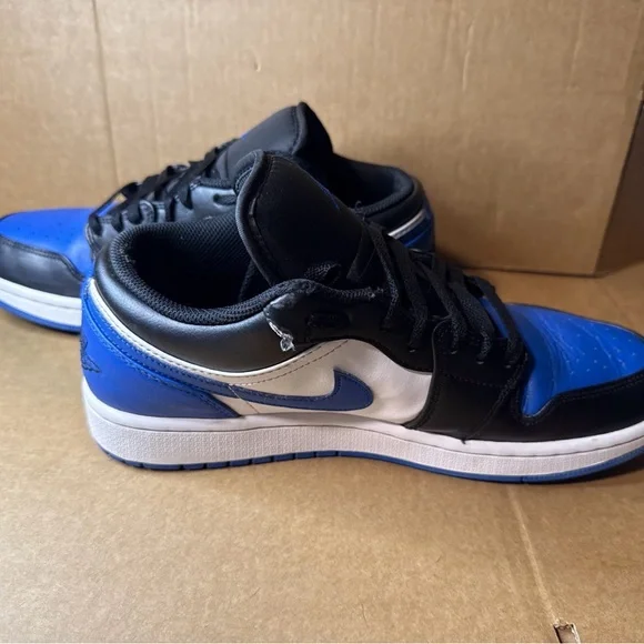 Air Jordan 1 Low White/Black/Royal Blue Alternate Royal Toe 553558-140 Size 9 - Picture 6 of 8